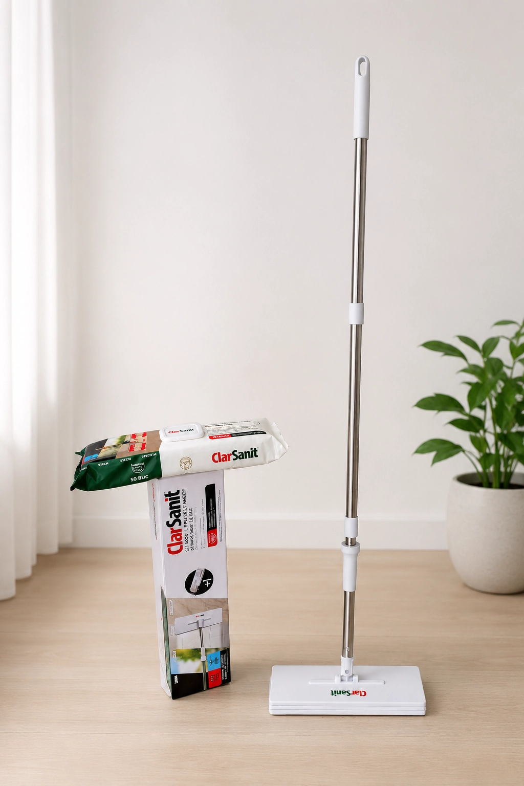 Kit MultiClean 360° cu rezervă de șervețele.